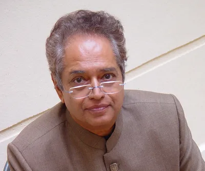 Kakar, Sudhir