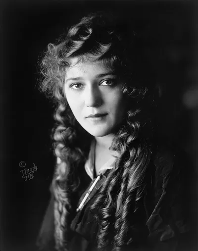 Pickford, Gladys Louise Smith, dite Mary