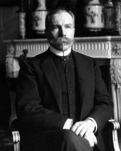 Quinton, René