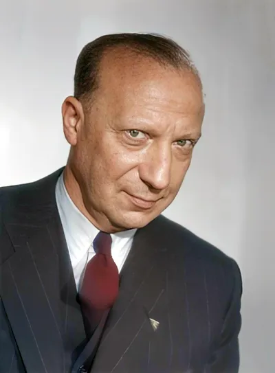 Dac, Pierre